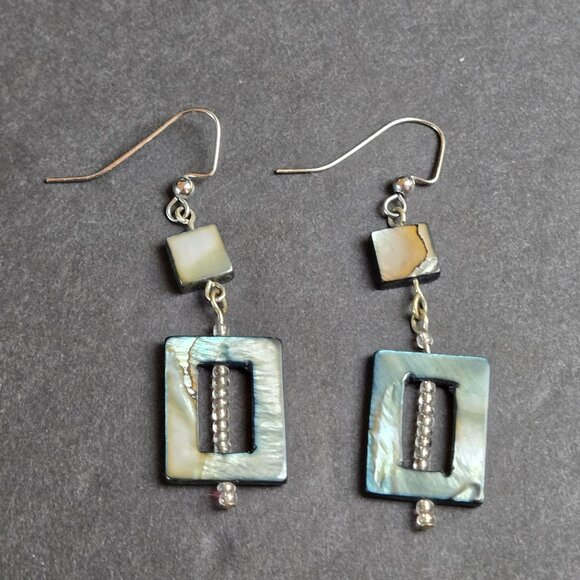 Vintage Mother of Pearl Dangle Earrings Geometric Drop Boho Shell 2.25" - Picture 3 of 6